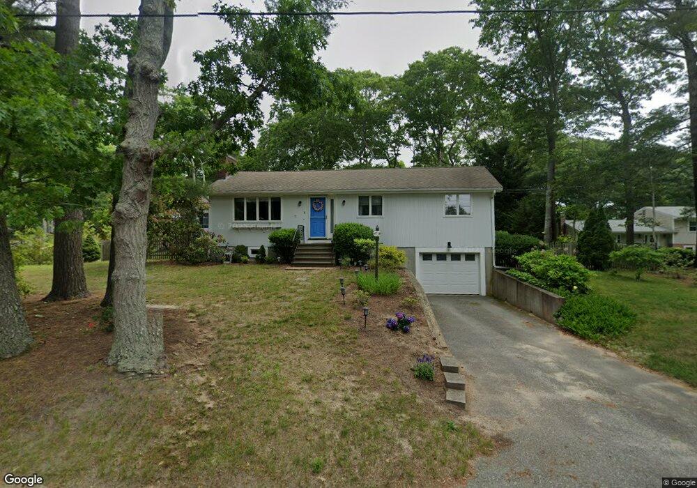 8 Quamhassett Rd, Bourne, MA 2532 - photo 1