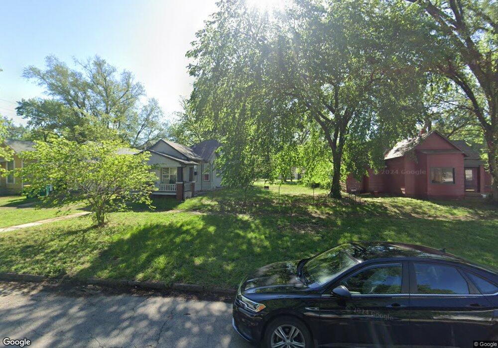 510 SW Buchanan St, Topeka, KS 66606 - photo 1