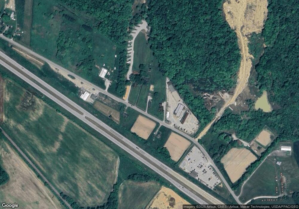 37032 Hocking Dr, Logan, OH 43138 - photo 1