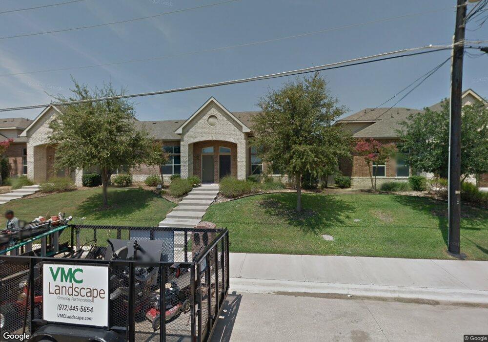 124 SE Dallas St, Grand Prairie, TX 75051 - photo 1