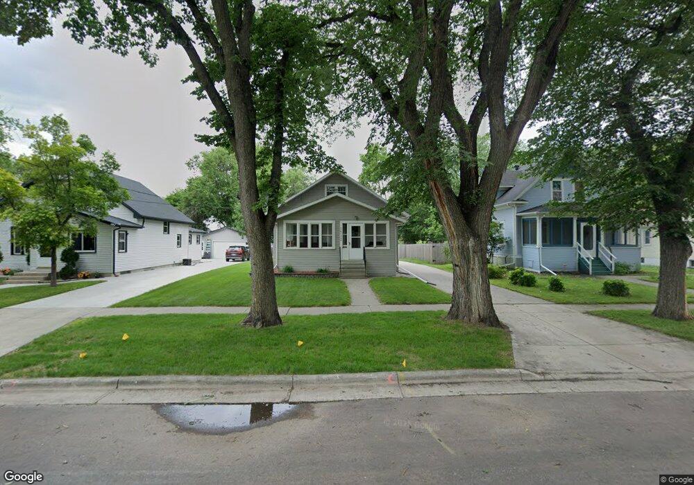 1512 2nd Ave S, Fargo, ND 58103 - photo 1