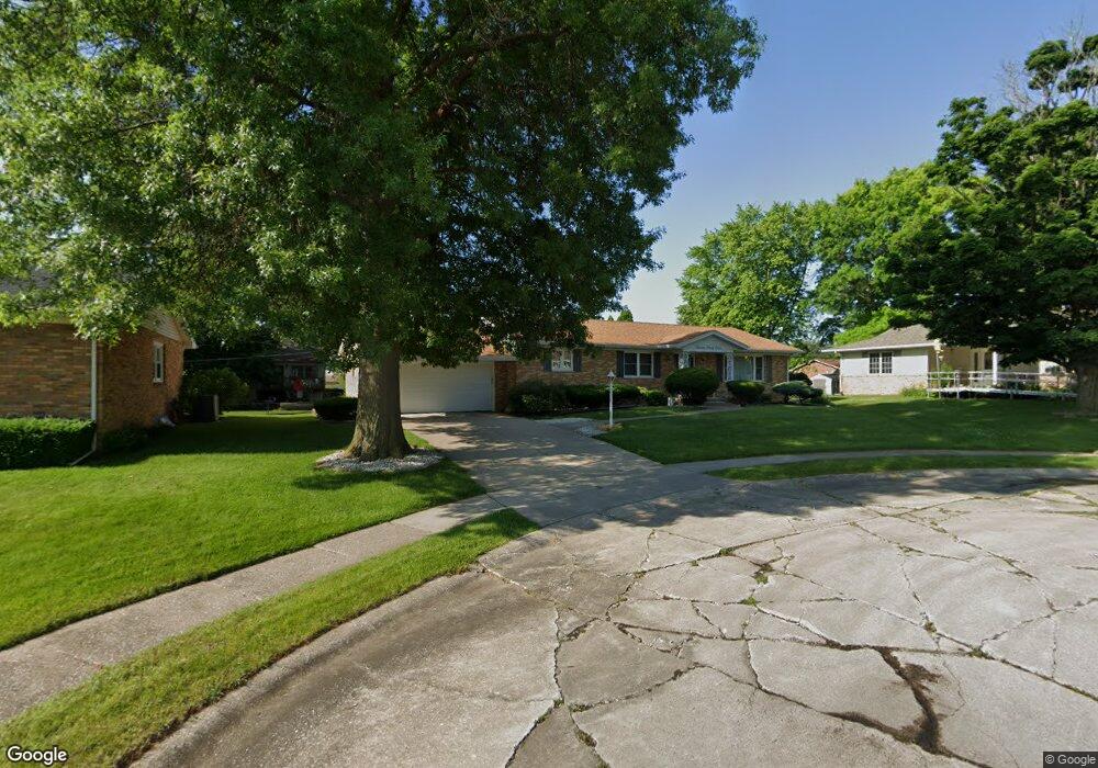 1333 Columbia Ct, Davenport, IA 52804 - photo 1