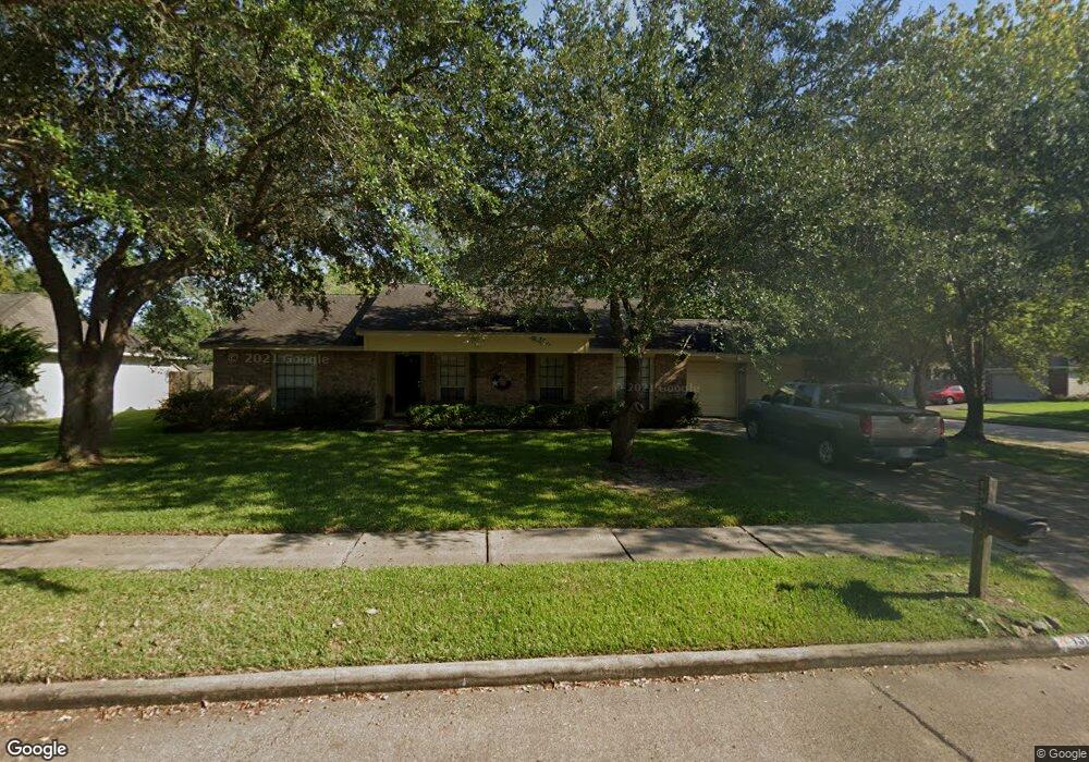 1314 Piney Woods Dr, Friendswood, TX 77546 - photo 1