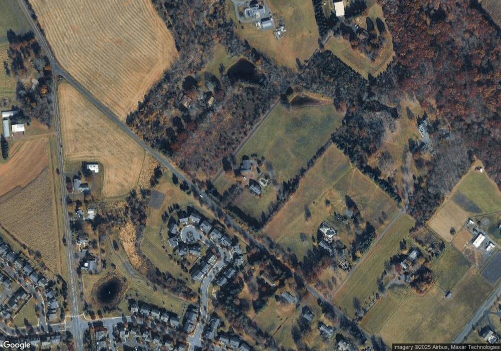 261 Twin Oaks Dr, Perkasie, PA 18944 - photo 1