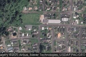 306 8th St, Garibaldi, OR 97118