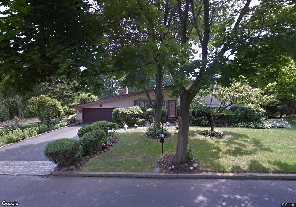 1 Edwards Ln, Glen Cove, NY 11542 - photo 1