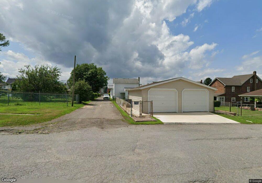 126 E Washington St, McAdoo, PA 18237 - photo 1