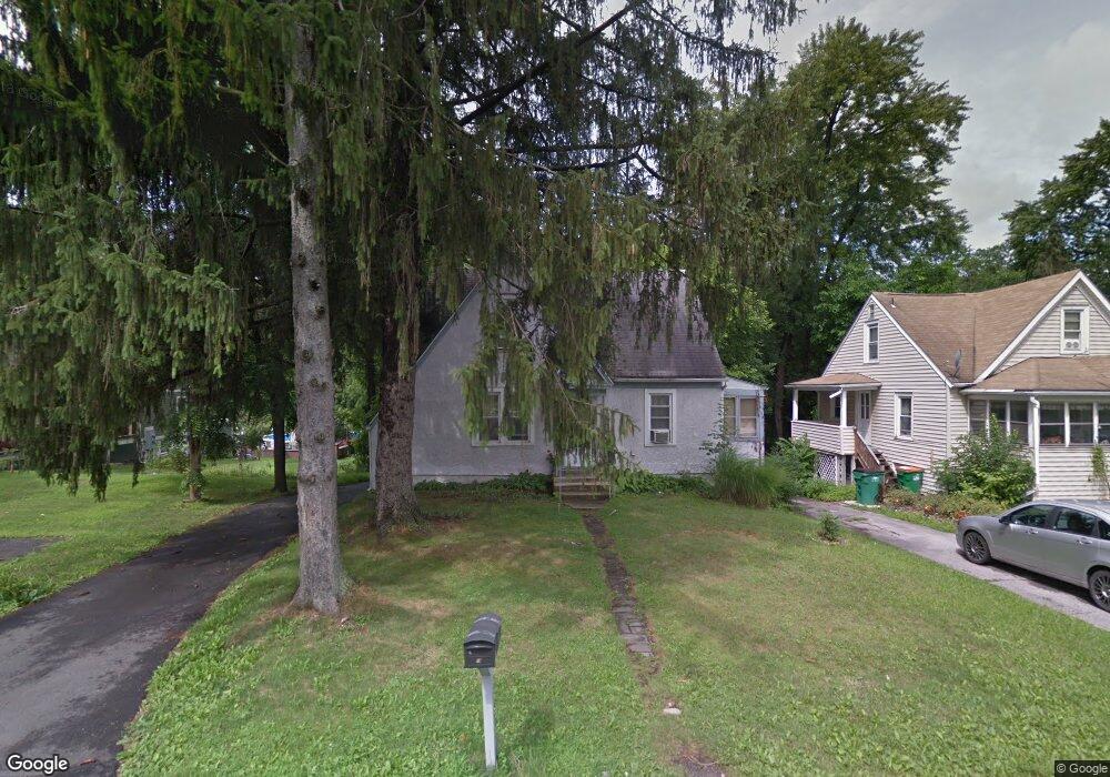 19 Peckham Rd, Poughkeepsie, NY 12603 - photo 1