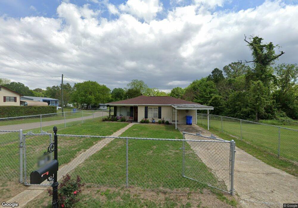 879 Peagler St, Prattville, AL 36067 - photo 1