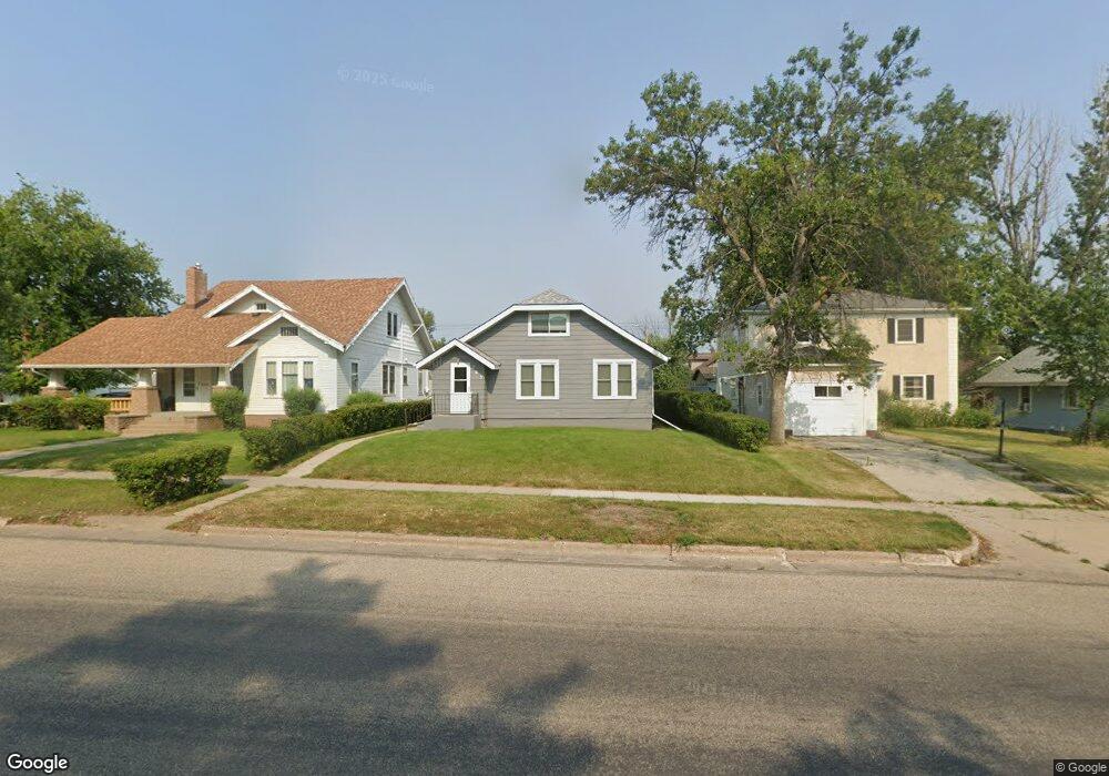 703 4th Ave SE, Jamestown, ND 58401 - photo 1