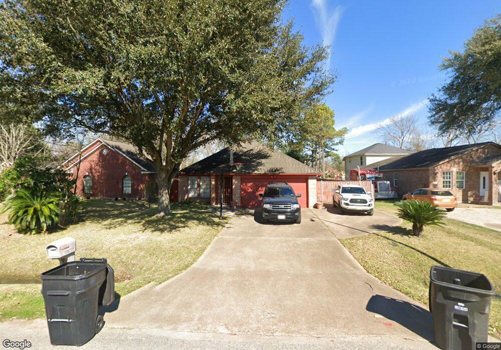 8325 Wayfarer Ln, Houston, TX 77075 - photo 1