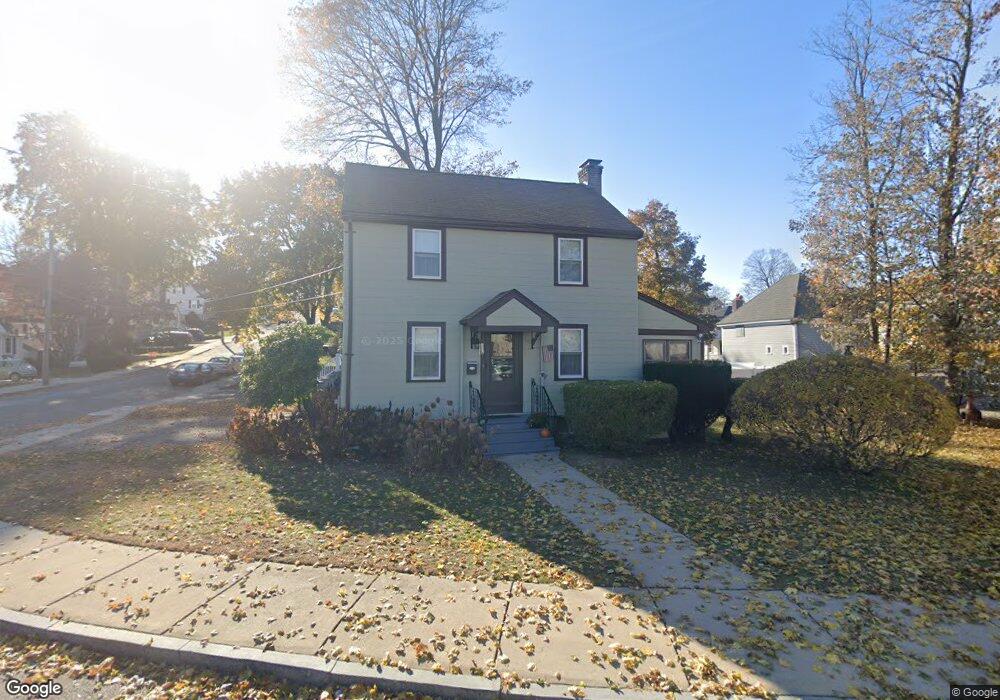 5 Caulfield Rd, Woburn, MA 01801 - photo 1