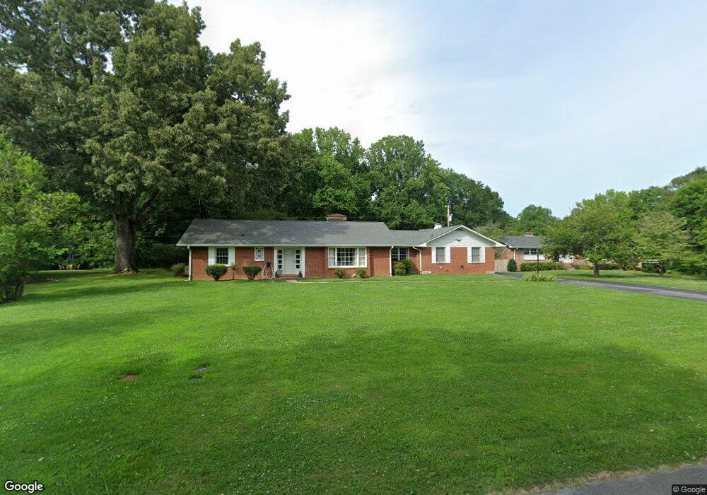 1705 Sycamore Cir, Manchester, TN 37355 - photo 1