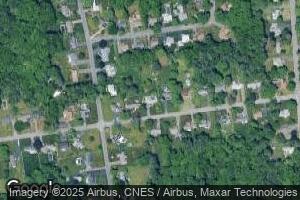 158 Oak Hollow Rd, Springfield, MA 01128