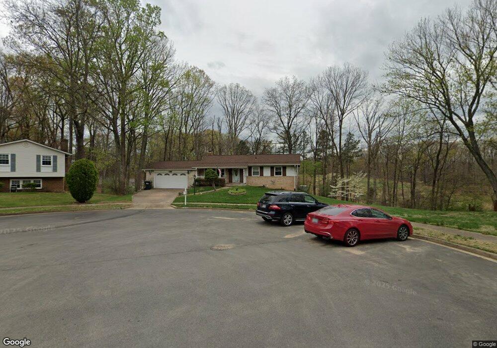 2399 Forecastle Ct, Woodbridge, VA 22192 - photo 1