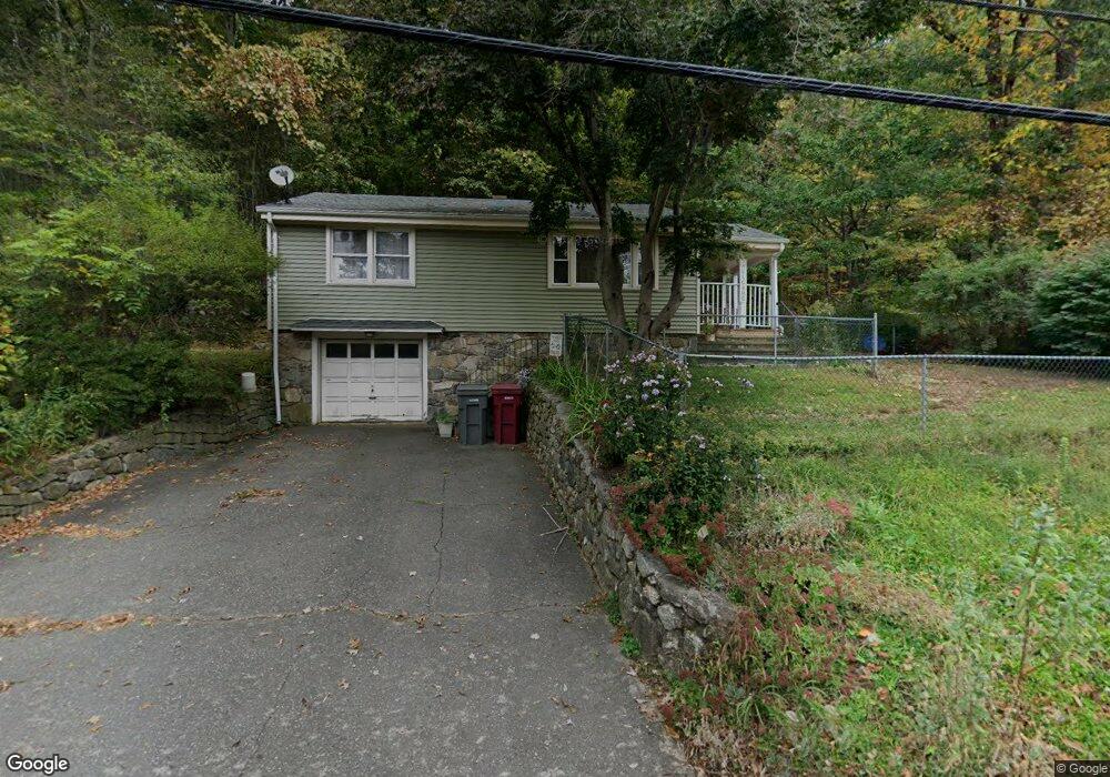 63 Jones Rd, Naugatuck, CT 06770 - photo 1