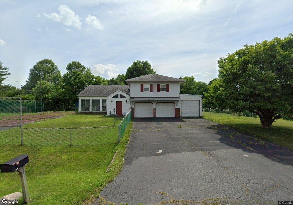 901 Cummington Rd, Columbus, OH 43213 - photo 1