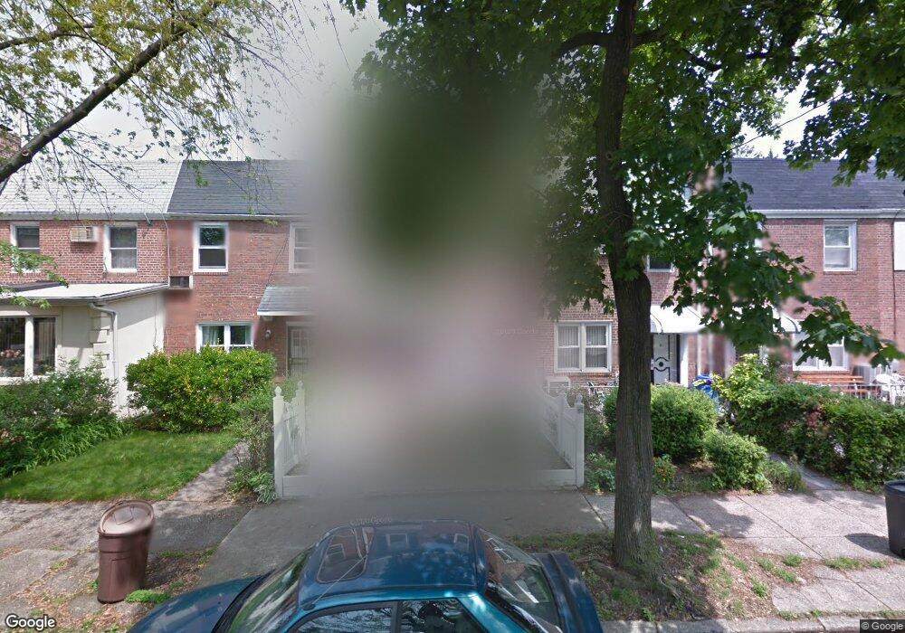 76-07 167th St, Fresh Meadows, NY 11366 - photo 1