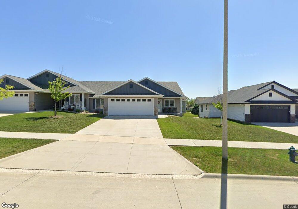 3509 Bluebird Dr SW, Cedar Rapids, IA 52404 - photo 1