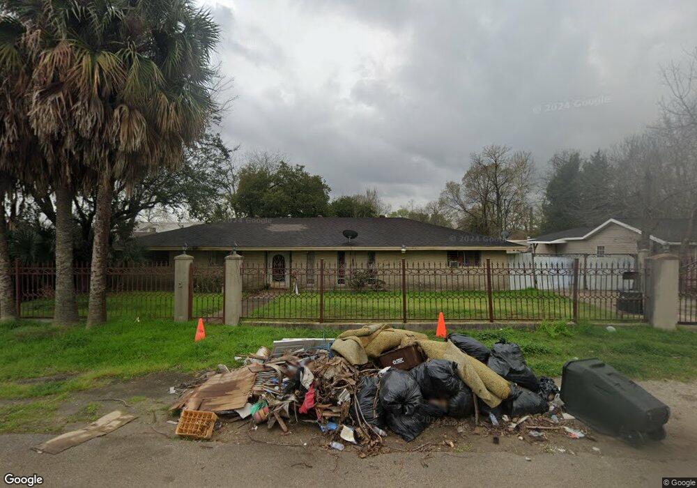 224 Heaney Dr, Houston, TX 77076 - photo 1