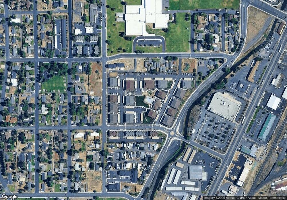 1329 SW Pumice Ave, Redmond, OR 97756 - photo 1