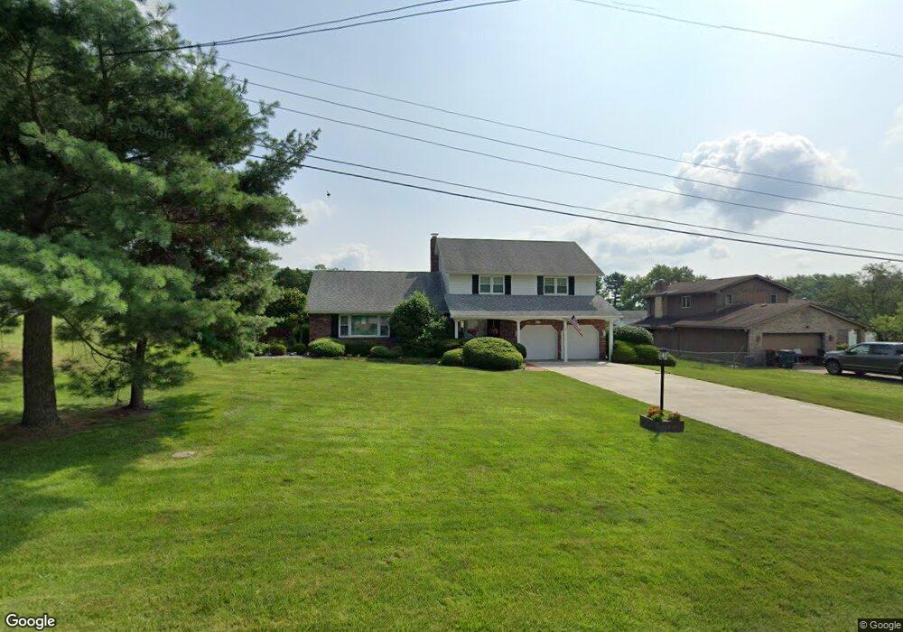 1315 Shontz Dr, Wellsville, OH 43968 - photo 1