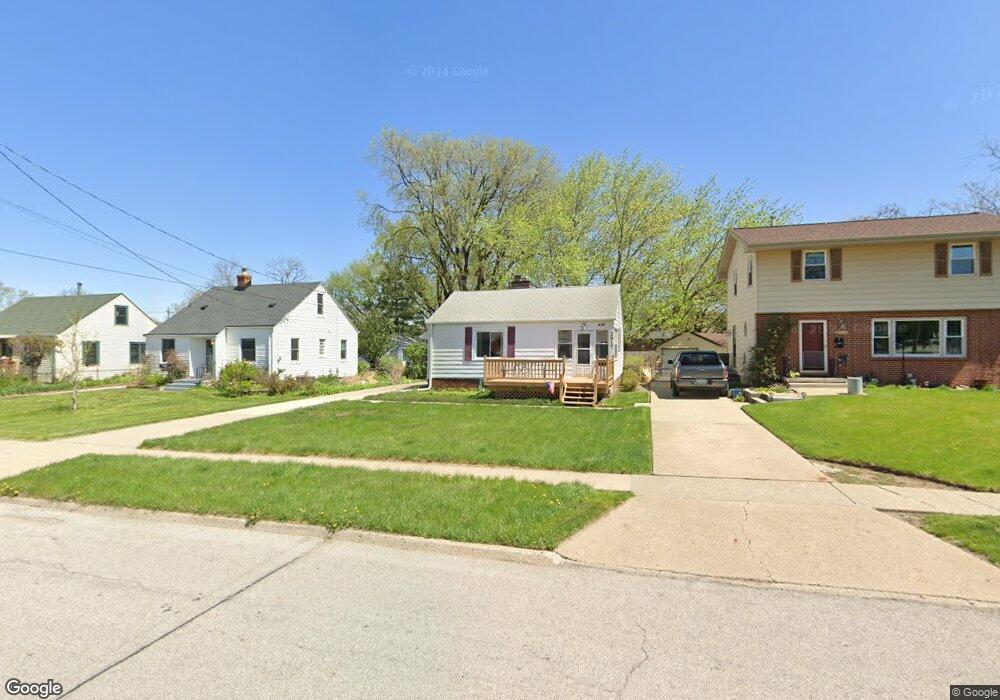 2917 49th St, Des Moines, IA 50310 - photo 1