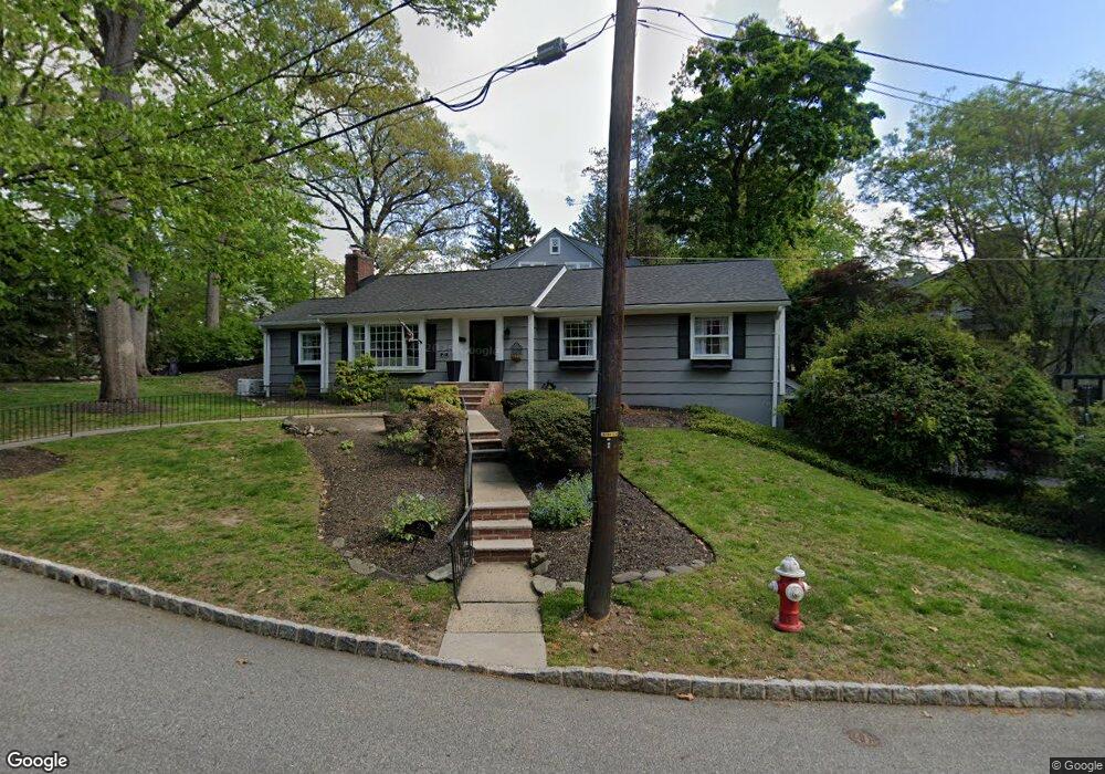 22 Cedars Rd, Caldwell, NJ 07006 - photo 1