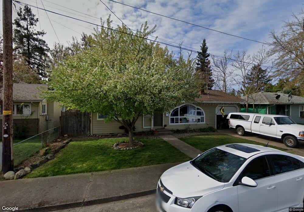 1307 SE Perry St, Grants Pass, OR 97526 - photo 1