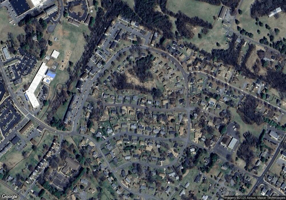 300 Elmwood Dr, Culpeper, VA 22701 - photo 1