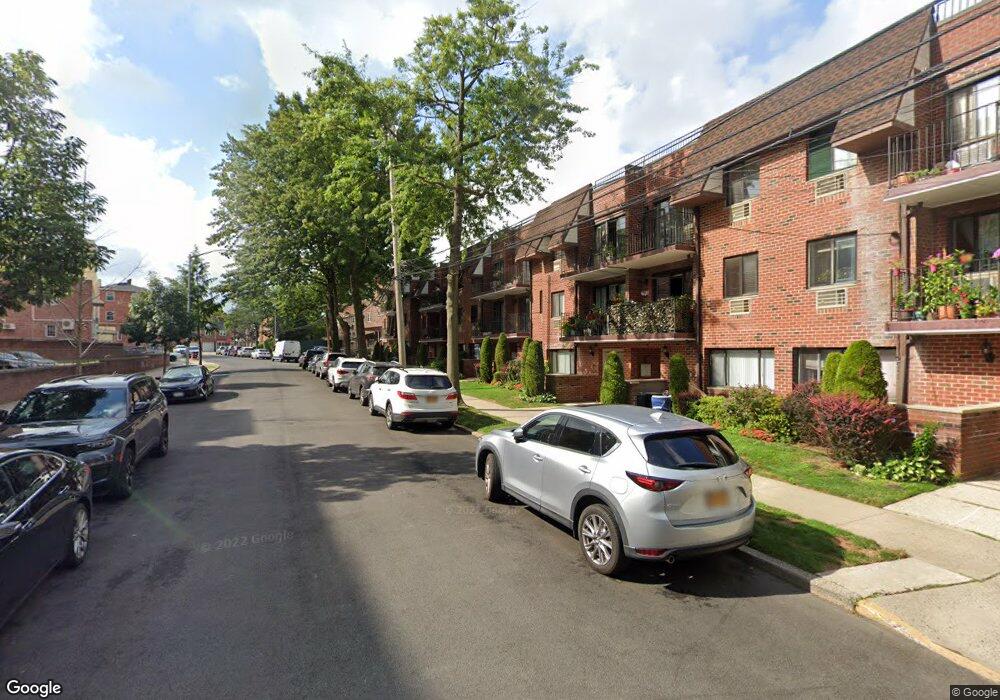 7144 163rd St unit 3, Fresh Meadows, NY 11365 - photo 1