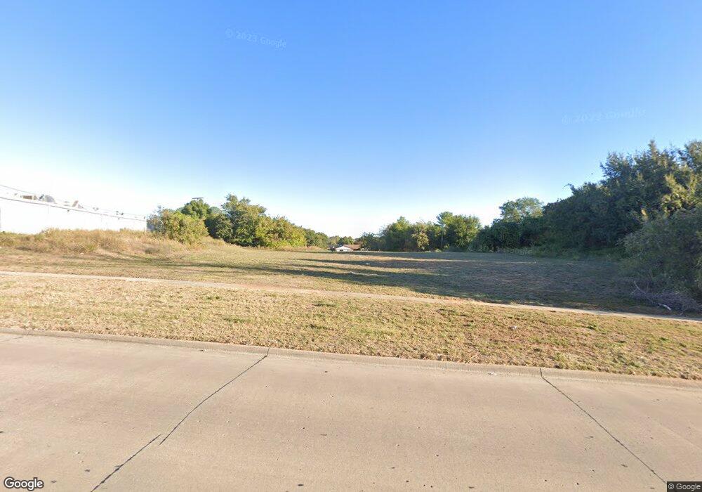 740 Martin Rd, Hurst, TX 76054 - photo 1