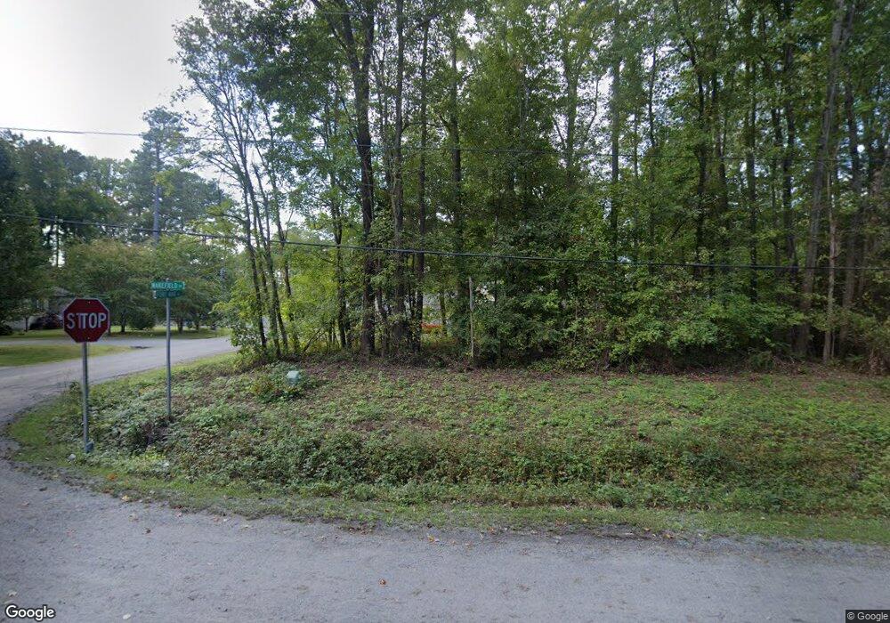 9 Wakefield Dr unit 9, Colonial Beach, VA 22443 - photo 1