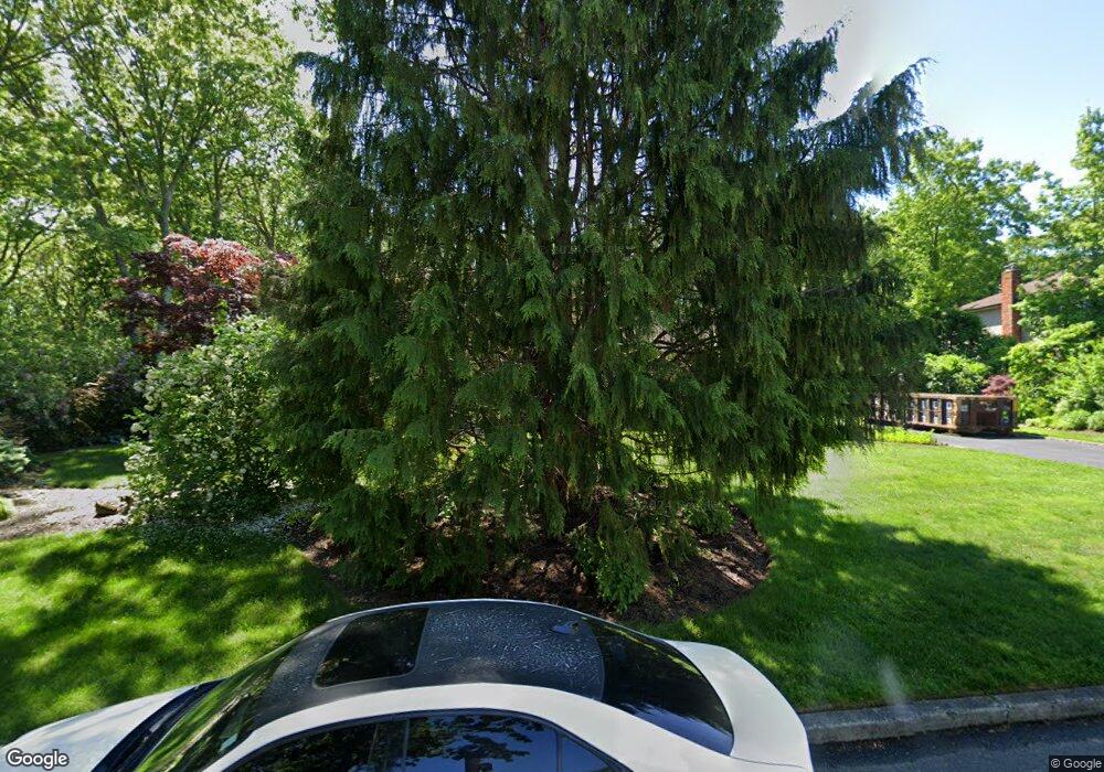 16 White Spruce Cir, ComMacK, NY 11725 - photo 1