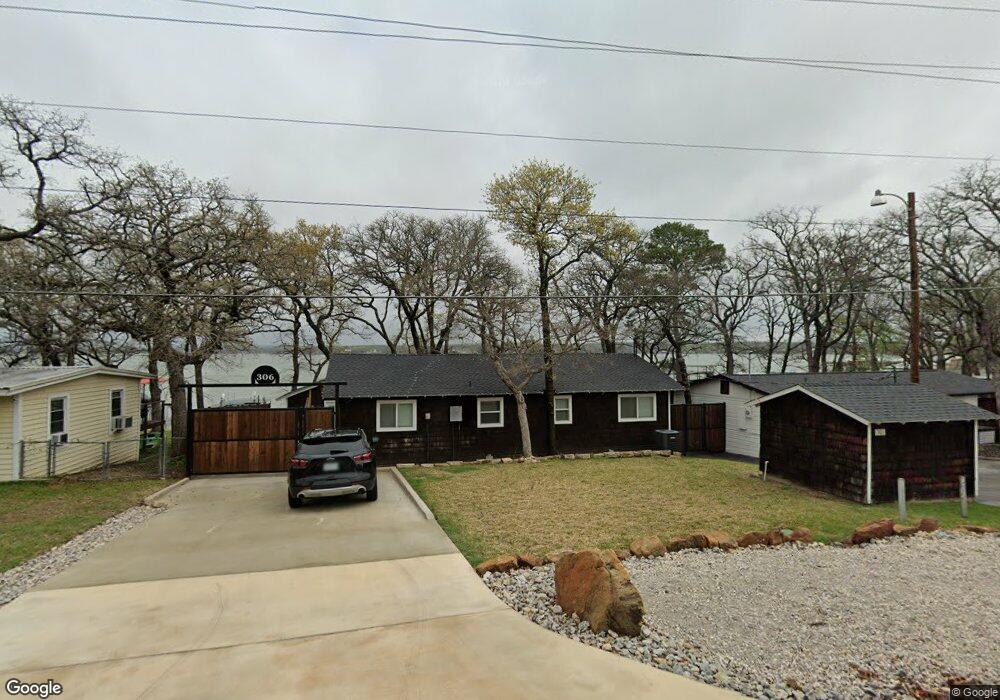 306 W Lake Dr, Weatherford, TX 76087 - photo 1