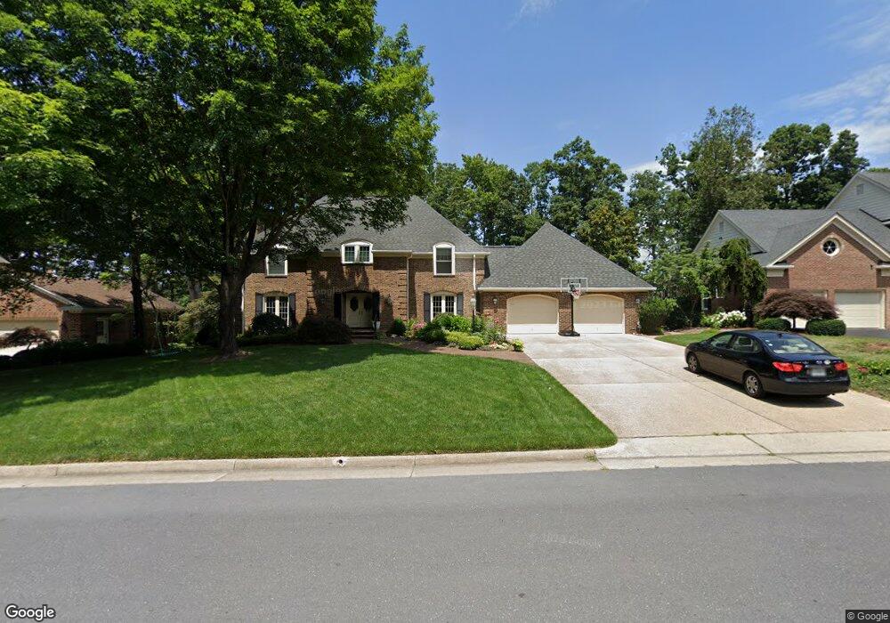 215 Fairway Dr, Harrisonburg, VA 22802 - photo 1