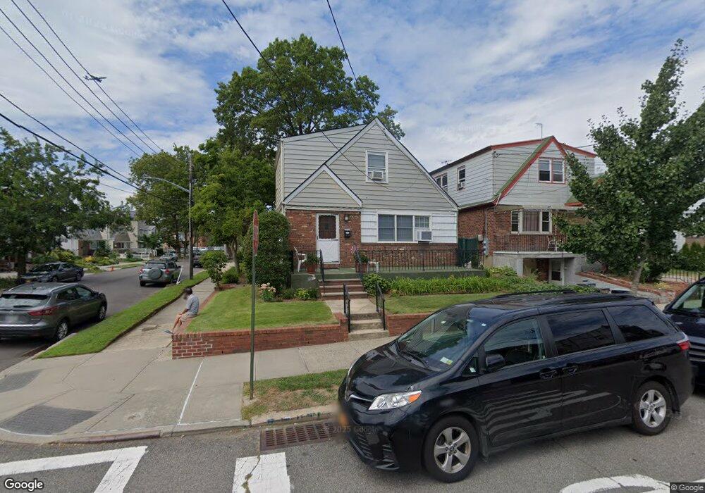 6220 138th St, Flushing, NY 11367 - photo 1