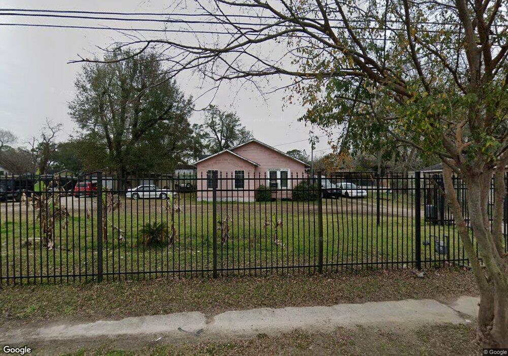 2006 E Crosstimbers St, Houston, TX 77093 - photo 1