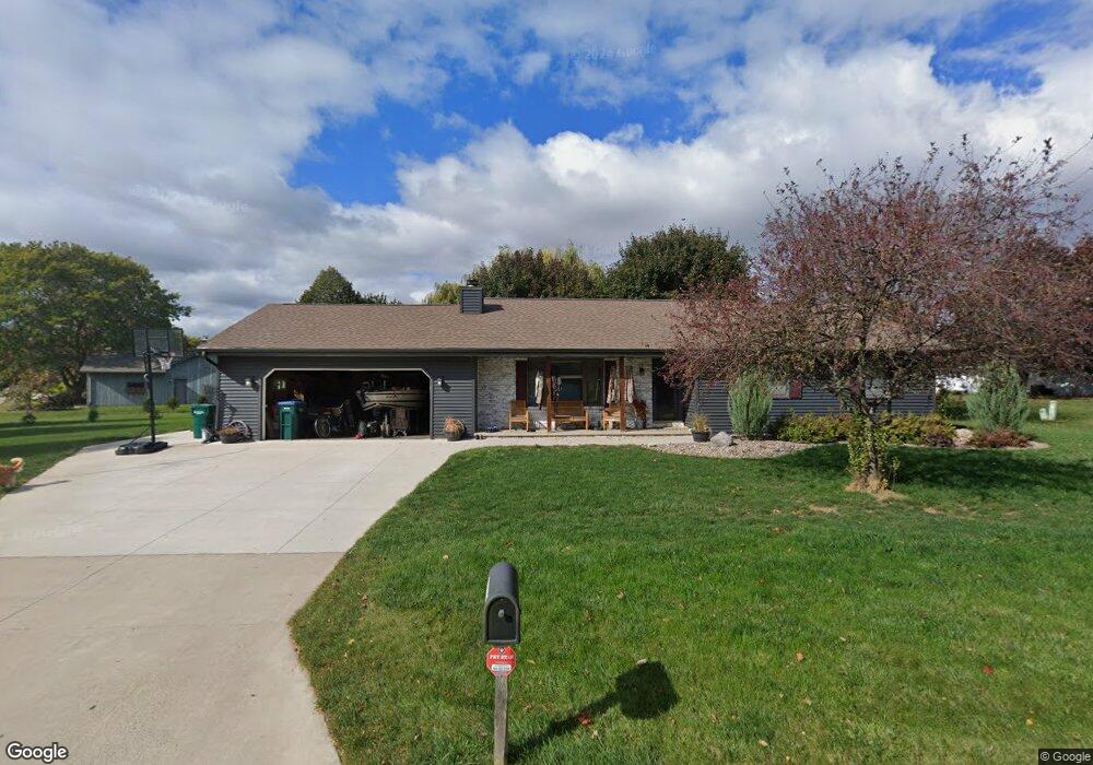 3621 N Shawnee Ave, Appleton, WI 54914 - photo 1