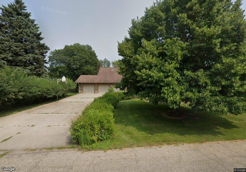 625 7th Ave SW, Jamestown, ND 58401 - photo 1