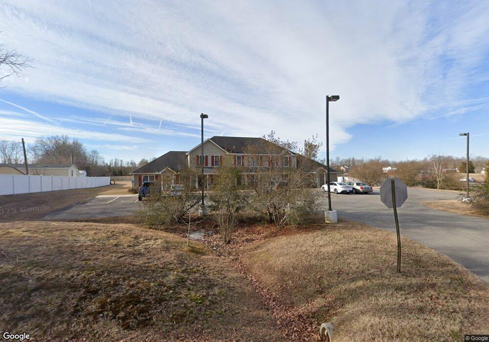 8100 N Henpeck Rd unit 3, Quinton, VA 23141 - photo 1