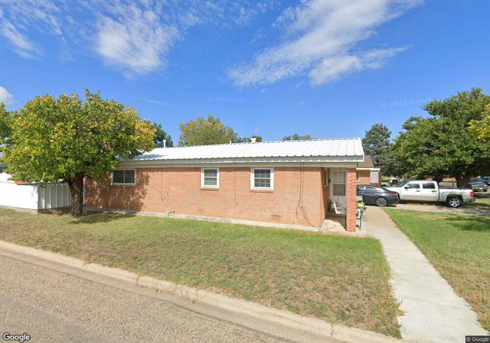 401 Oak Ave, Dumas, TX 79029 - photo 1