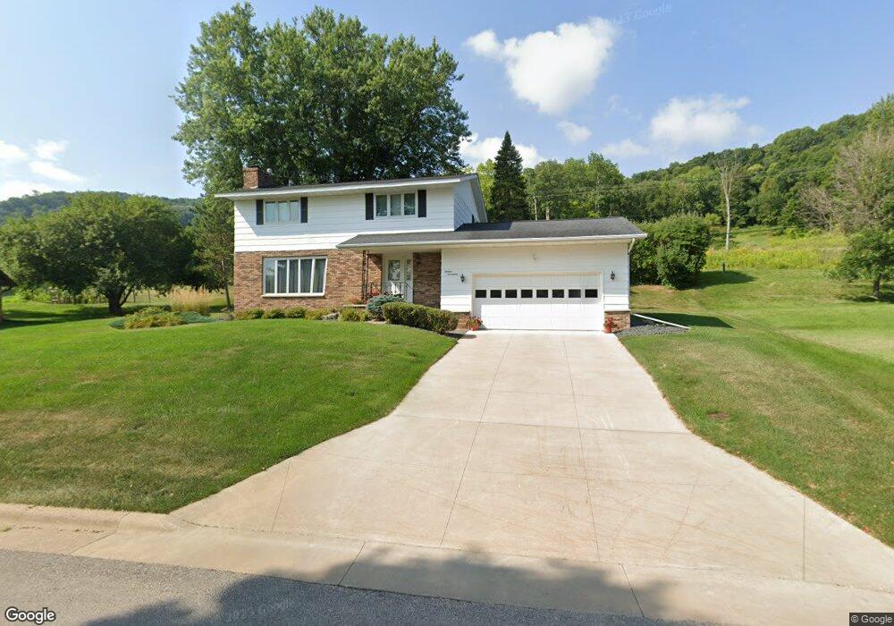 1617 Circle Dr, Winona, MN 55987 - photo 1