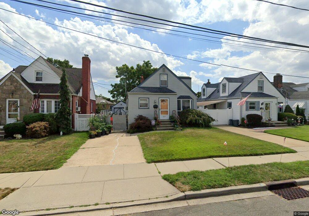 237 Marshall Ave, West Hempstead, NY 11552 - photo 1