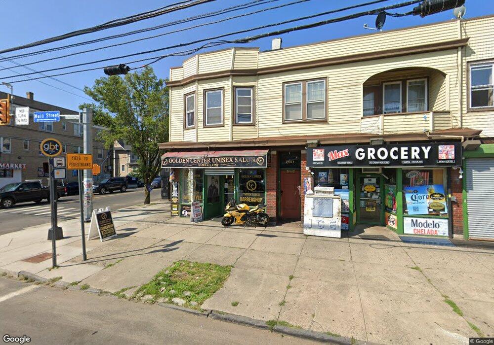 2507 Main St unit RIGHT, Bridgeport, CT 06606 - photo 1