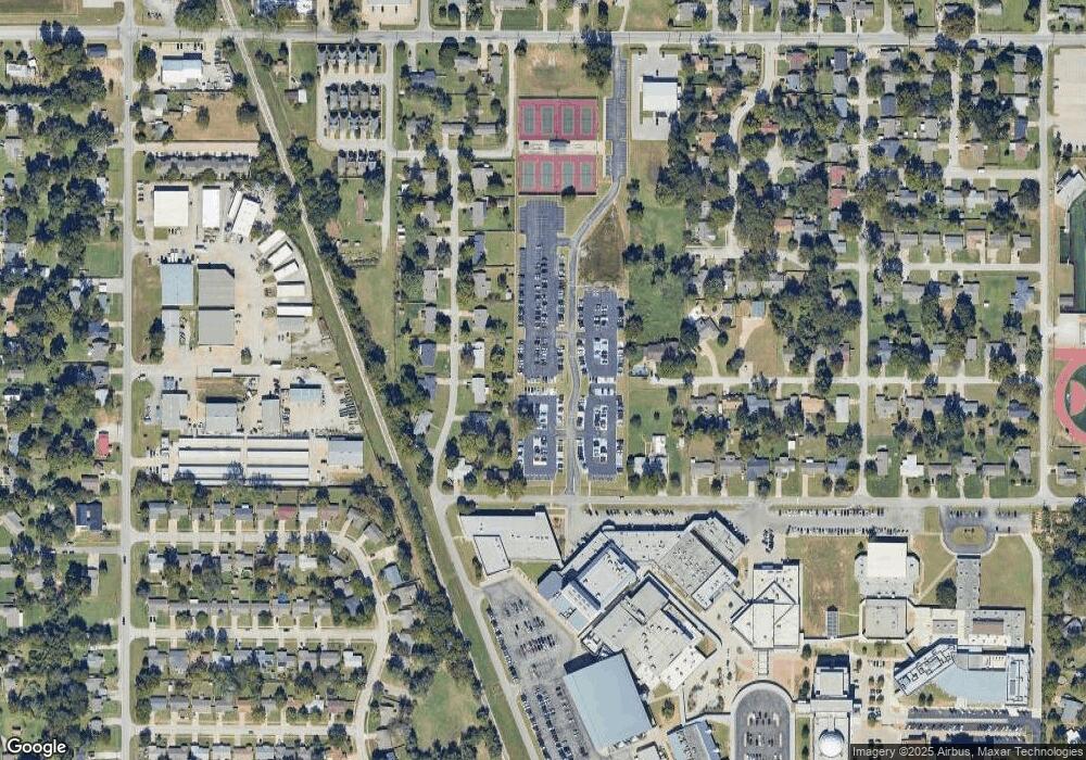 105 W F St, Jenks, OK 74037 - photo 1