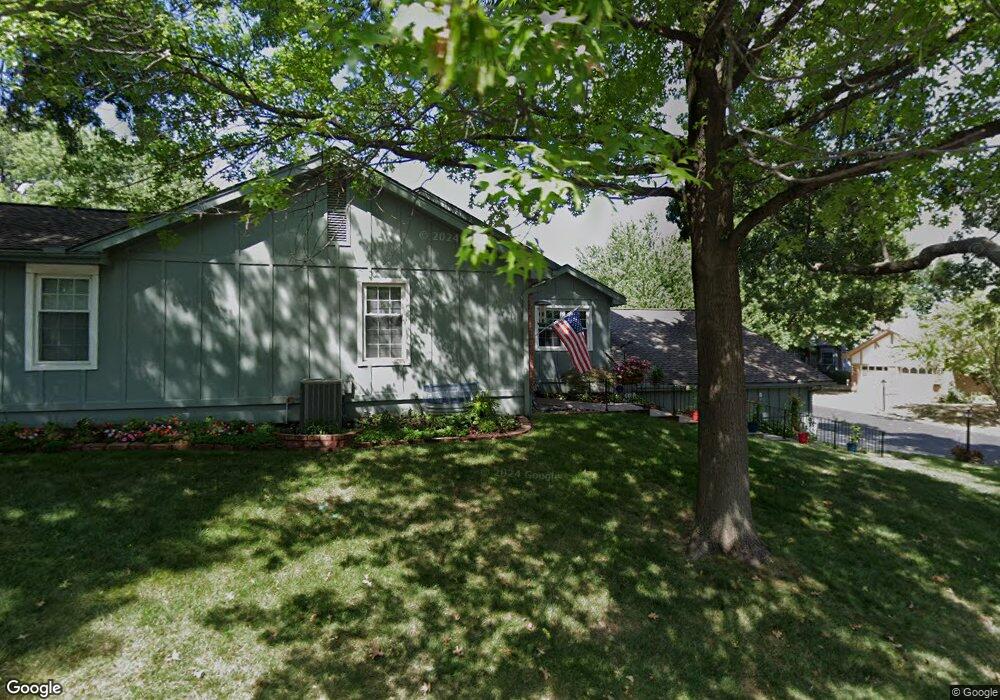 9910 Edelweiss Cir, Shawnee, KS 66203 - photo 1