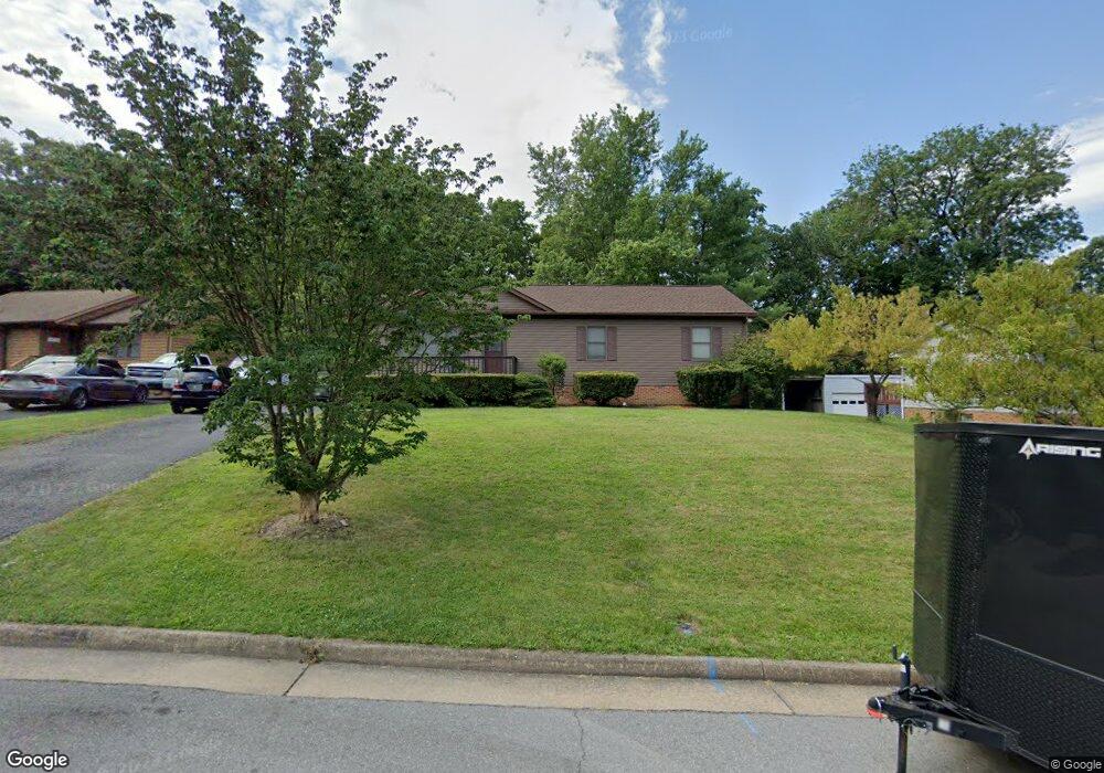 933 Carriage Dr, Harrisonburg, VA 22801 - photo 1