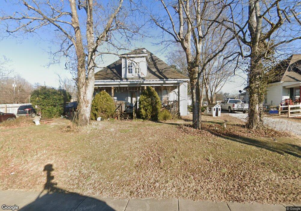 502 S Russell St, Portland, TN 37148 - photo 1