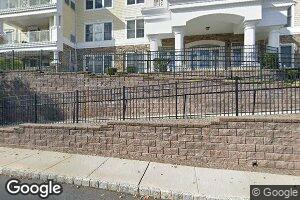 910 Four Seasons Ln, Woodcliff Lake, NJ 07677